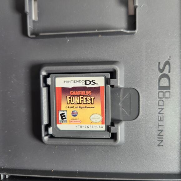 Nintendo DS Garfield Funfest, Smart Girls Playhouse, Petz Horsez 2 CIB Pre-owned - Picture 4 of 7